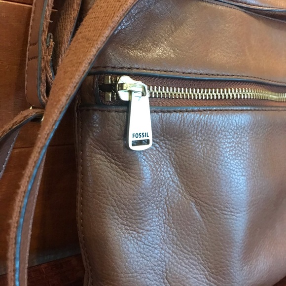 Fossil Brown Small leather Crossbody - Picture 4 of 8